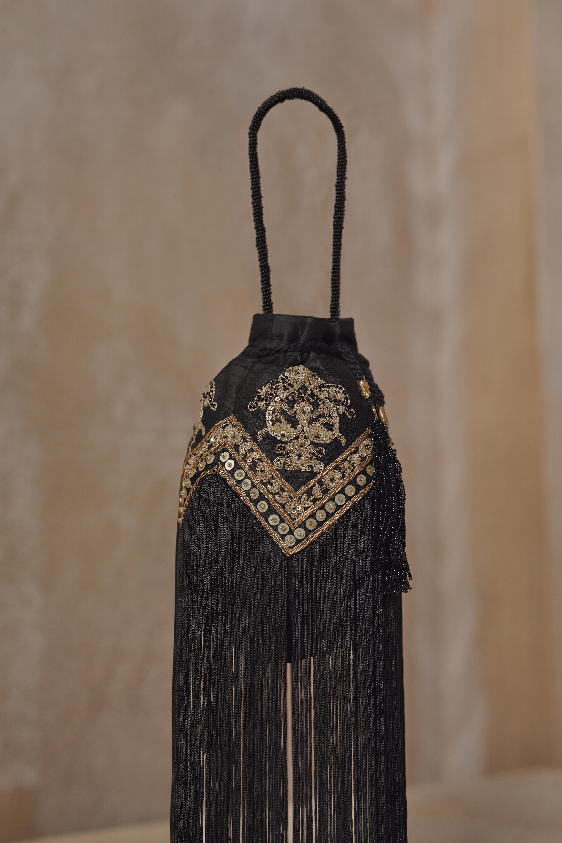 Song of the Wilderness Fringe Sack - Magpie Black